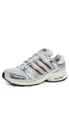 adidas Adistar Control 5...