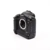 Canon EOS 1Ds Mark II 16.7...