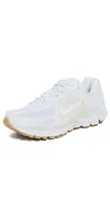 Nike Vomero 5 Sneakers White...