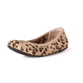 Amazon Essentials Women's...